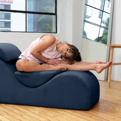Esse Chaise.