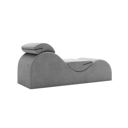 Esse Chaise.