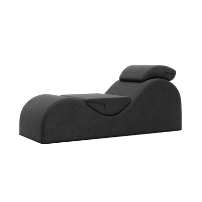 Esse Chaise.