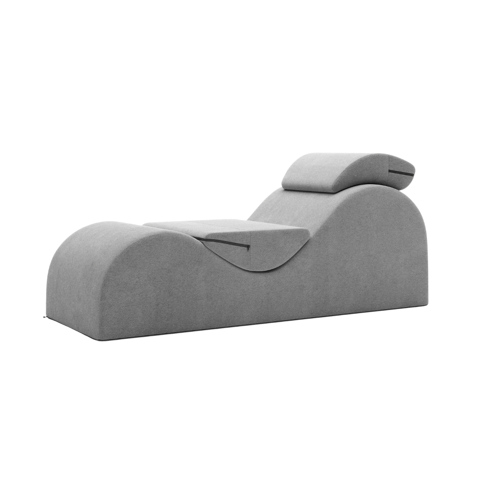 Esse Chaise.