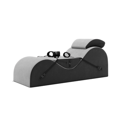 Esse Chaise.